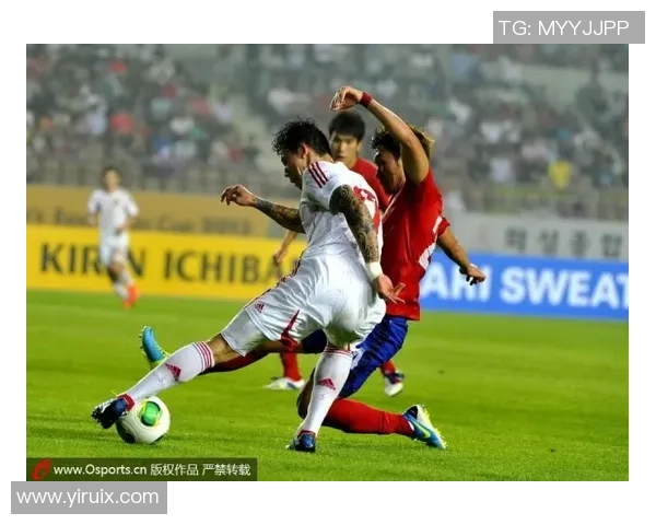 球星跨界挑战街头足球打野球 全新赛季球场上的另类风采