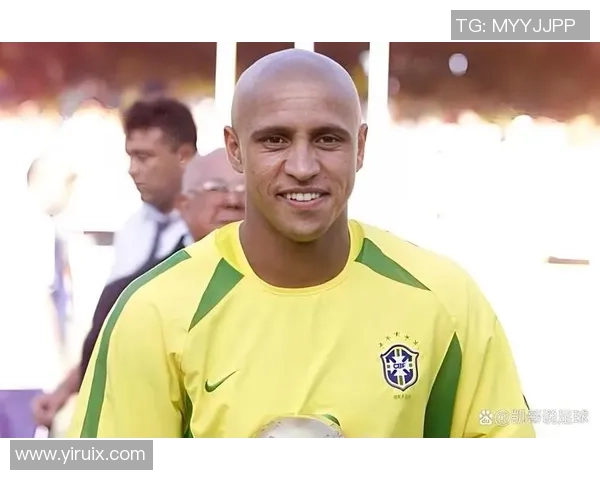 足球场上无可匹敌的超级球星引领时代风潮成就历史伟大传奇