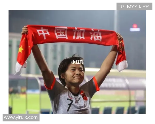 燃情绿茵追梦路足球球星拼搏与荣耀故事短片 燃情绿茵追梦路足球球星拼搏与荣耀故事短片